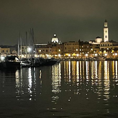 Отель Palazzo Le Travi Бари Экстерьер фото