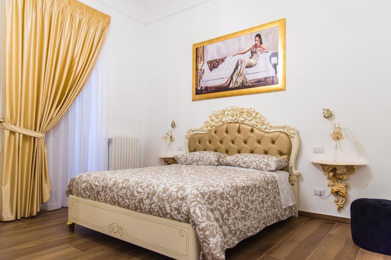 Отель Palazzo Le Travi Бари Экстерьер фото